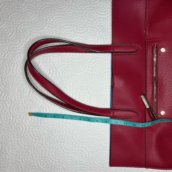 Chic Red Leather Tote Bag - Picture 7 of 10